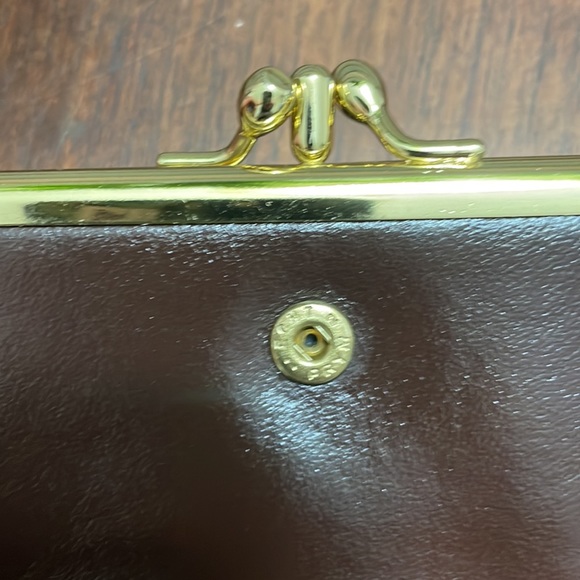 Buxton Vintage Wallet - Picture 6 of 11